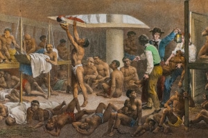 O negro africano chegou ao Brasil por meio do tráfico negreiro, que ocorreu no século XVI ao XIX.